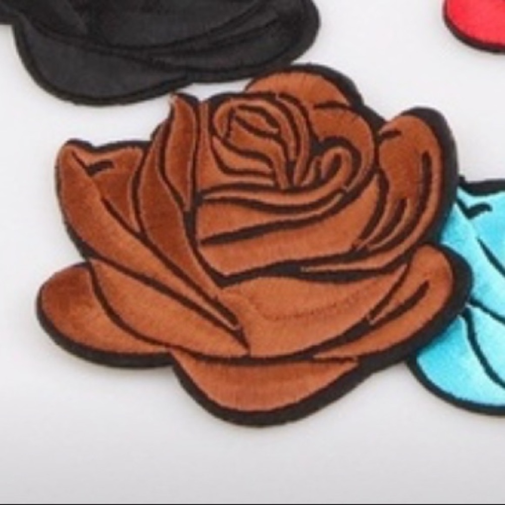 Brown Rose iron-on patch (2pcs)